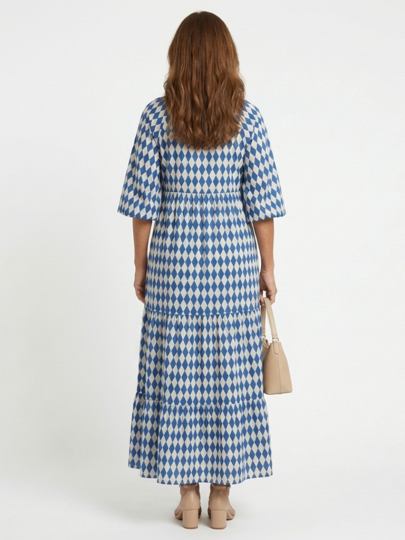 Vivienne | Tiered Midi Dress in Diamond Print