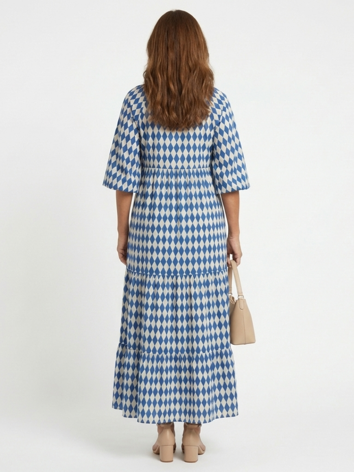Vivienne | Tiered Midi Dress in Diamond Print