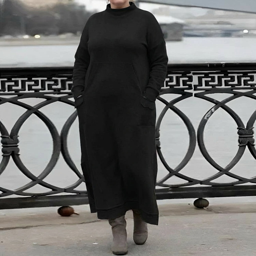Mara | Knitted Maxi Dress with Long Sleeves & Oversized Fit