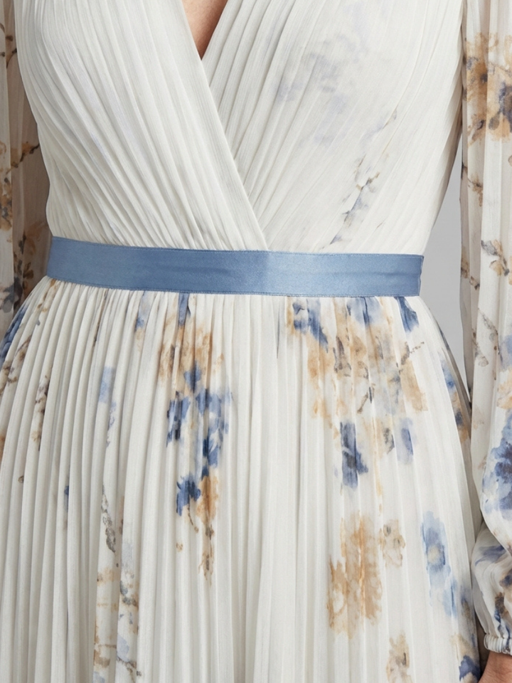 Isolde | Floral Maxi Dress with Long Sleeves & V Neckline
